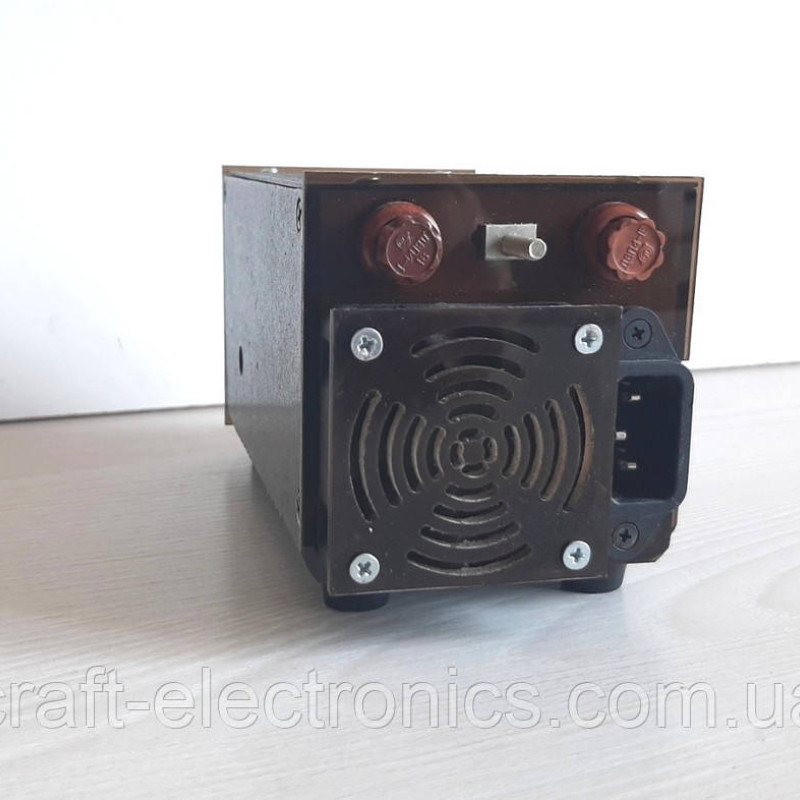 Корпус трансформаторного блоку живлення, Версія 2